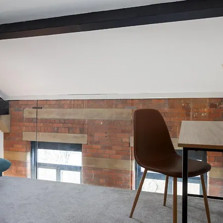 Large Duplex Penthouse * Bradford (West Yorkshire)