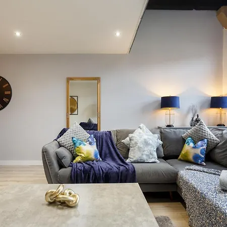 Apartment Large Duplex Penthouse Bradford (West Yorkshire)