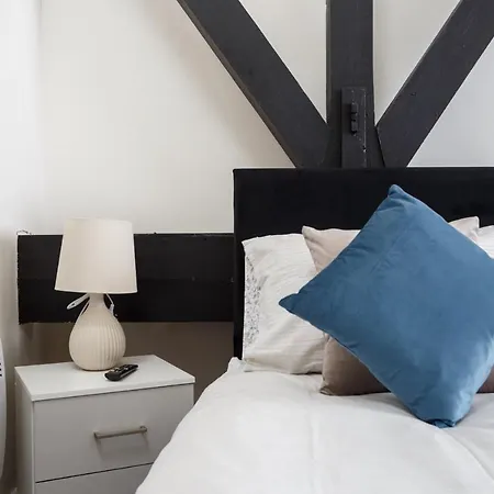 Large Duplex Penthouse Apartment