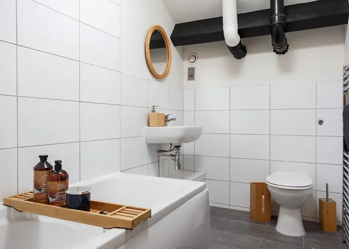 Large Duplex Penthouse *