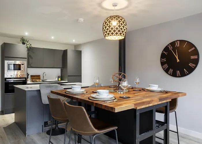 Apartment Large Duplex Penthouse *