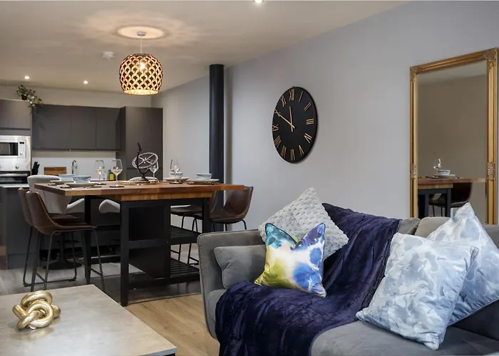 Large Duplex Penthouse